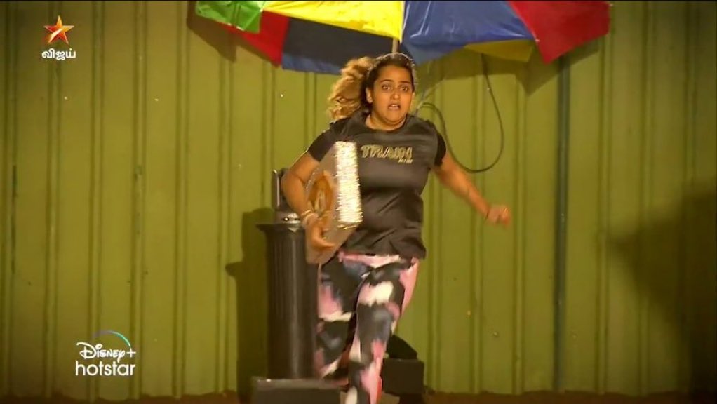Roja20Angel's tweet image. That  guts nan 100000% effect kuduthu than win pannuven ennu odina ponnu da ava❤️‍🩹

Getha solluvom #Jacqulinelydia𓃵  Fan ennu🫠👑🫶🫂🥺

LOVE YOU GIRL @jackline_lydia 🫶
#BiggBoss8Tamil #BiggBossTamil  #biggbosstamil8 #BiggBossTamilSeason8