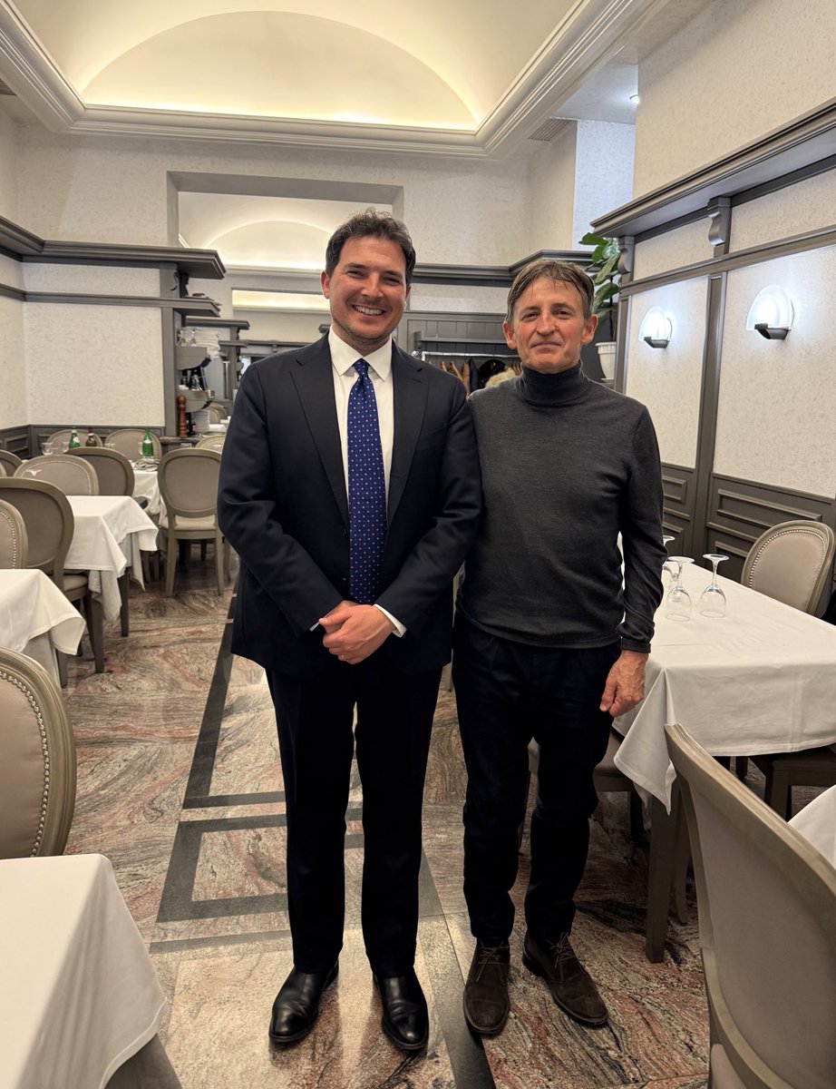 fedenicolaci's tweet photo. Con il grande Ambasciatore, 
polso di ferro e tocco leggero, 
saggio condottiero dal cuore sincero. https://t.co/RkDRresDZM