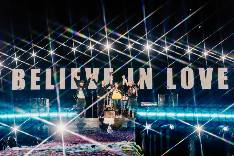 Are you ready for a ‘Sky Full of Stars’? #Mumbai is all set to turn into a ‘Paradise’ with the <a href="/coldplay/">Coldplay</a>'s 'Music of the Spheres World' tour this weekend, 18-19 January. Here's to another legendary 🇬🇧 band enchanting the world through music.