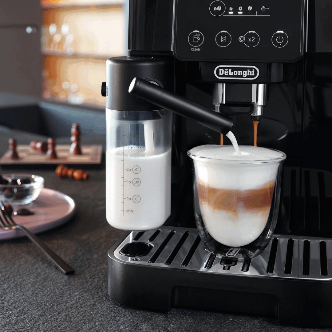 Barista-quality coffee at home? Yes, please! 📷📷
The De'Longhi Magnifica Start + Milk lets you customise every sip. From the aroma to the temperature, it's your perfect cup waiting to be brewed. 📷

Shop in-store or online - bit.ly/3NC0Np6