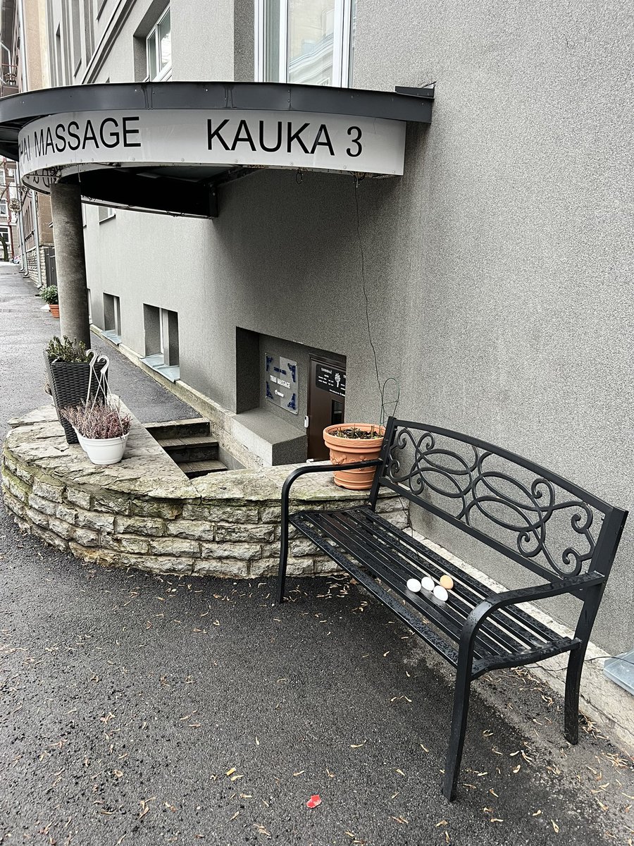 Too oma munavalus kana kauka tänavale tai massaaži.