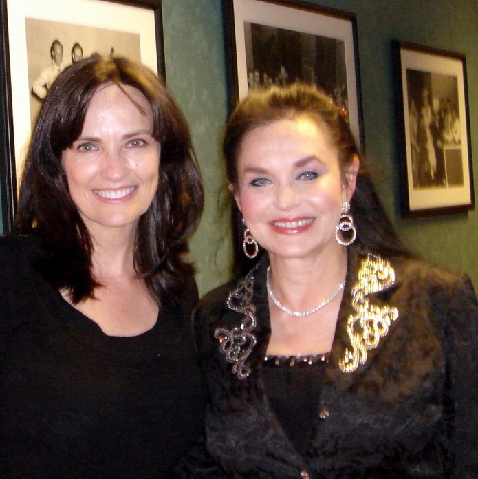 Shannon McCombs (@radioshannon) on Twitter photo "Don't it Make My Brown Eyes... Don't it Make My Brown Eyes Blue." Beyond the voice is the most beautiful soul. <a href="/TheCrystalGayle/">Crystal Gayle</a> <a href="/opry/">Grand Ole Opry</a> backstage. <a href="/CDXNashville/">CDX Nashville</a> "Don't it Make My Brown Eyes... Don't it Make My Brown Eyes Blue." Beyond the voice is the most beautiful soul. <a href="/TheCrystalGayle/">Crystal Gayle</a> <a href="/opry/">Grand Ole Opry</a> backstage. <a href="/CDXNashville/">CDX Nashville</a>