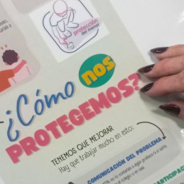 maristas_sarri's tweet photo. 👩🏫👨🏫Ayer, nuestro claustro de profesores se reunió para reflexionar y analizar el impacto de las Políticas Provinciales de Protección al Menor.
Seguimos trabajando juntos para garantizar un entorno seguro, respetuoso y lleno de valores para nuestro alumnado.
#CompromisoCompartido https://t.co/30oigIT8kh