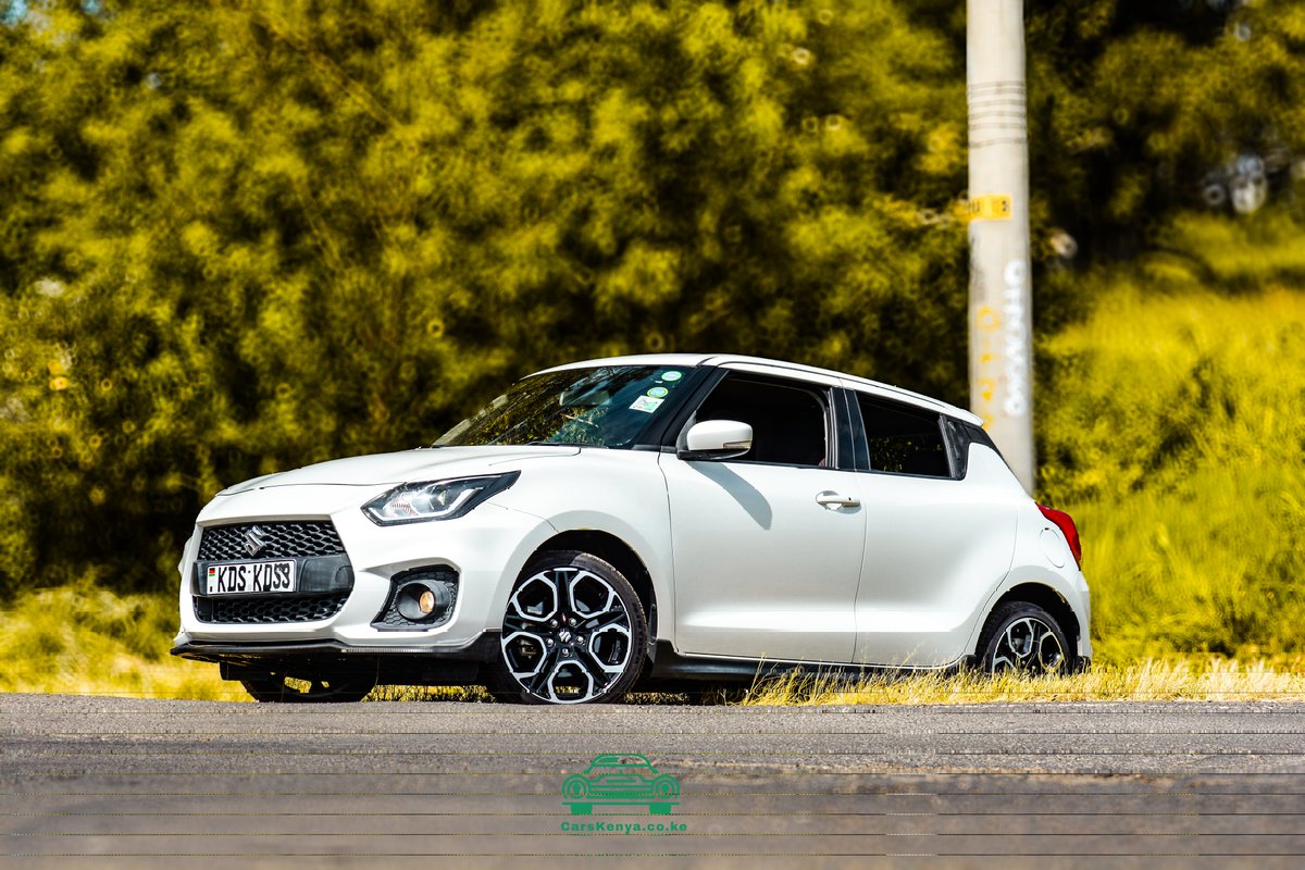 beforward254's tweet image. On Sunday we delivered this 2019 Suzuki Swift Sport, the ultimate Pocket Rocket🚀
Whether you&apos;re in the city or feeling adventurous, it got you covered.😁
Total landing cost: Kes 1.705M 💰 
Hit us up for a similar unit and all your import needs🤝🏾
Interior pics below