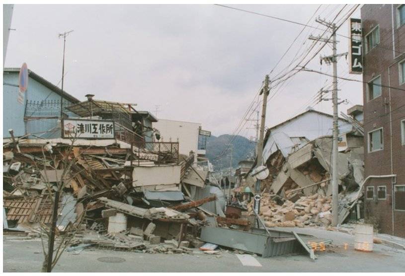 1995年、平成7年1月17日 05:46 兵庫県南部を震源とするマグニチュード