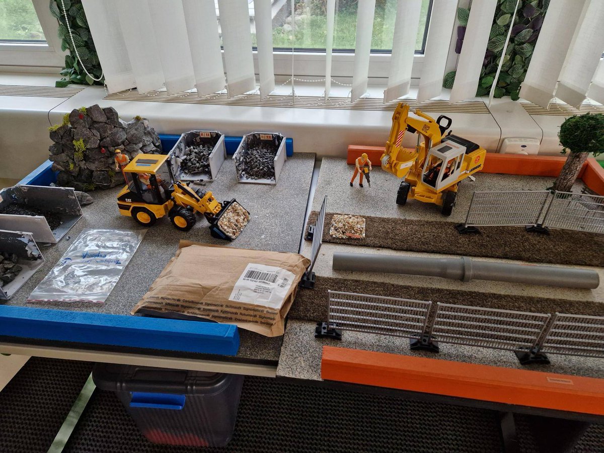 MCS_Logiciel's tweet image. Dernière ligne droite pour Colas avant la mise en production de notre logiciel ! 🇨🇭Chez MCS, notre équipe vous accompagne tout au long de l&apos;implémentation pour adapter le logiciel à votre activité de #location. 
 
Réservez votre démo : eu1.hubs.ly/H0fWbGC0