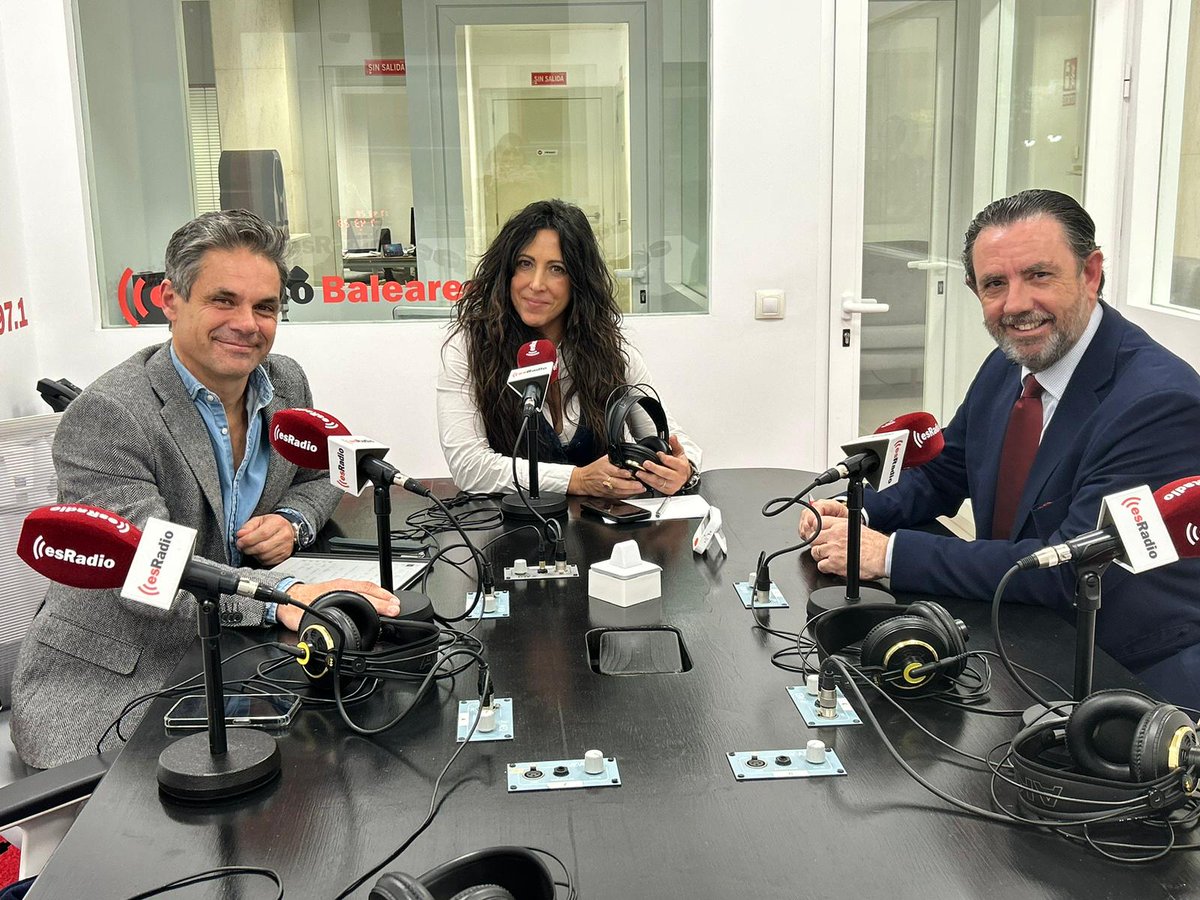 El conseller de Empresa Empleo y Energía del <a href="/goib/">Govern de les Illes Balears</a>  Alejandro Saenz de San Pedro repasa el paquete de ayudas para los autónomos en ‘MotorEs Económicos’
<a href="/Copetinor/">Coopetidor</a> <a href="/conselleriaEOE/">Conselleria d’Empresa, Autònoms i Energia</a> <a href="/MargaProhens/">Marga Prohens</a> @a_costacost <a href="/CAEB/">CAEB</a> <a href="/autonomosata/">Fed. Autónomos 𝗔𝗧𝗔</a> @ASINEM2012 <a href="/AsimaPoligonos/">ASIMA</a>  
go.ivoox.com/rf/137823434