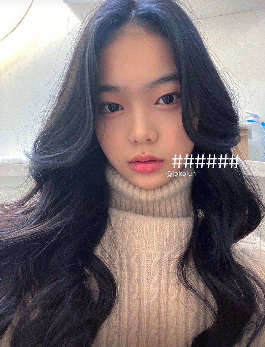 h2hspics's tweet photo. predebut photo of #LEEAN/#YIAN

#hearts2hearts #하츠투하츠 https://t.co/8cFilY2DJW