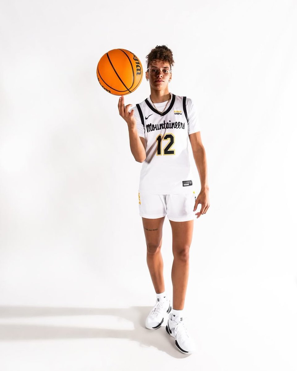 HoopHeroines tweet media