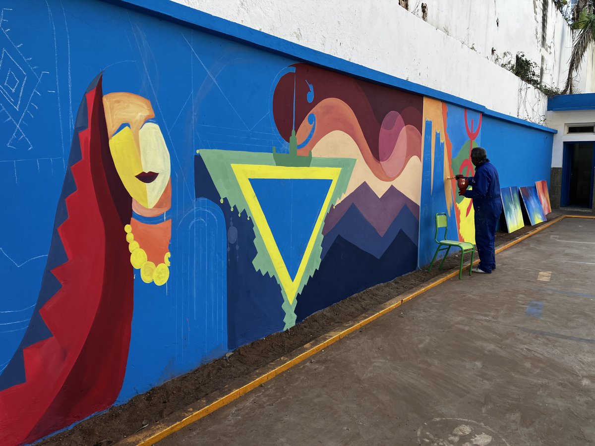 Hoy continuamos con la celebración de la semana Amazigh. Desde la Jaima y exposición en el jardín del centro hasta el canto coral colectivo de Amor Inou" pasando por el mural temático. Gran semana de activiades !
#centrosespañolesmarruecos #viveelexterior #accioneducativaexterior