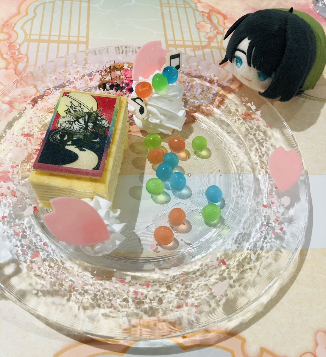 「アニカフェいってくるなどした!! 」|さくらあめ🌸のイラスト