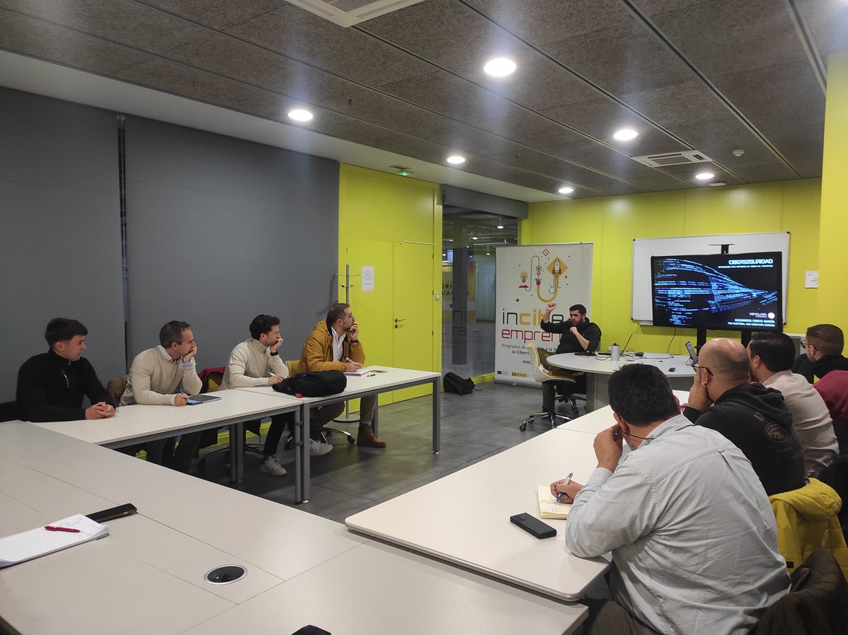 Primera sesión de la Incubadora Incibe emprende <a href="/IncibeEmprende/">INCIBE Emprende</a> <a href="/FundecytPCTEX/">FUNDECYT-PCTEX</a>