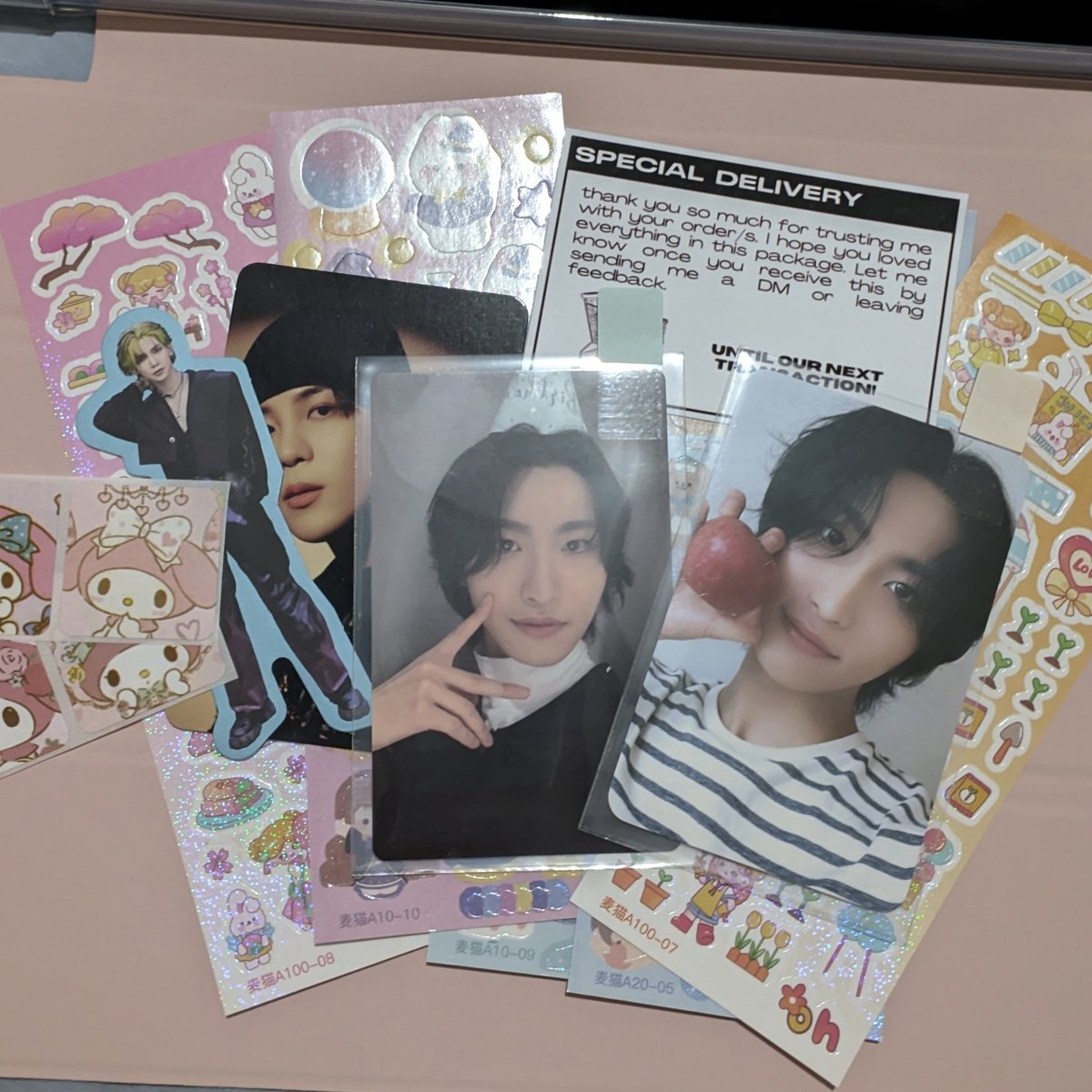 minhwable's tweet photo. 💌 mail from ..
↳ @heeseehh 

hii ! seonghwa arrived safely ^^ nagulat ako sa freebies hauahsh i loveee stickers (melody 🥹). packed very well ! thank u so much po ♡ ^—^ https://t.co/RedFTzEecK