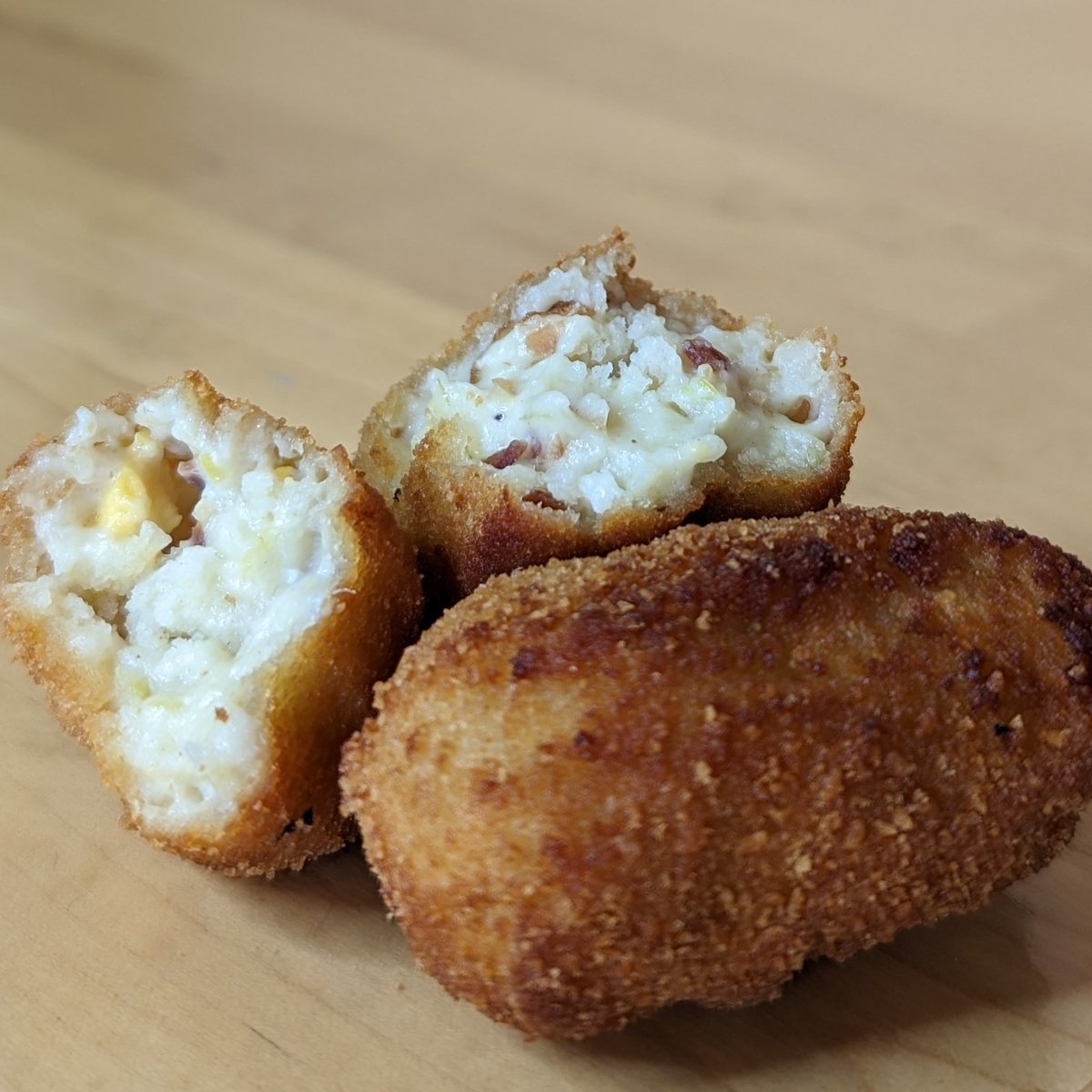 Croquetas Lola: nuestra forma de homenajear el Día Internacional de la Croqueta.

Pasado, presente y futuro.

Información y reservas ☎ 953602532
📍República Argentina, 12
juancarlostrujillo.com

#canelaenrama #gastronomia #menudegustacion #Linares #latradicioncomopuntodepartida