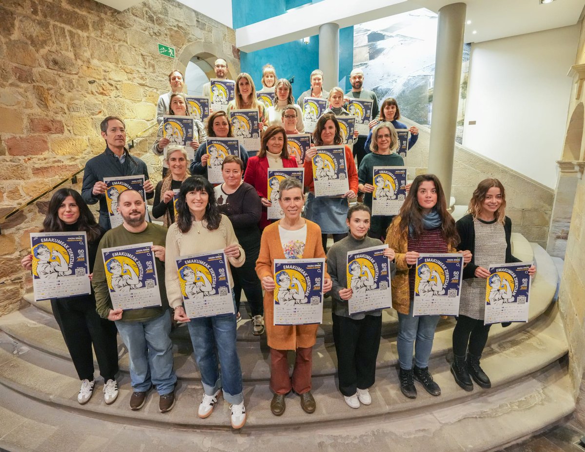 🎉 #EmakumeakZientzian 2025 aurkeztu dugu gaur Bilbon.

🔬 Aurtengo leloarekin, #HaziaErekin, berdintasuna, ikusgarritasuna eta bokazio zientifikoak sustatzeko bidea egiten jarraitzen dugu.

🔵 Izen-emateak ireki dira: emakumeakzientzian.eus/programa-2025

💛Eskerrik asko hau posible egiten