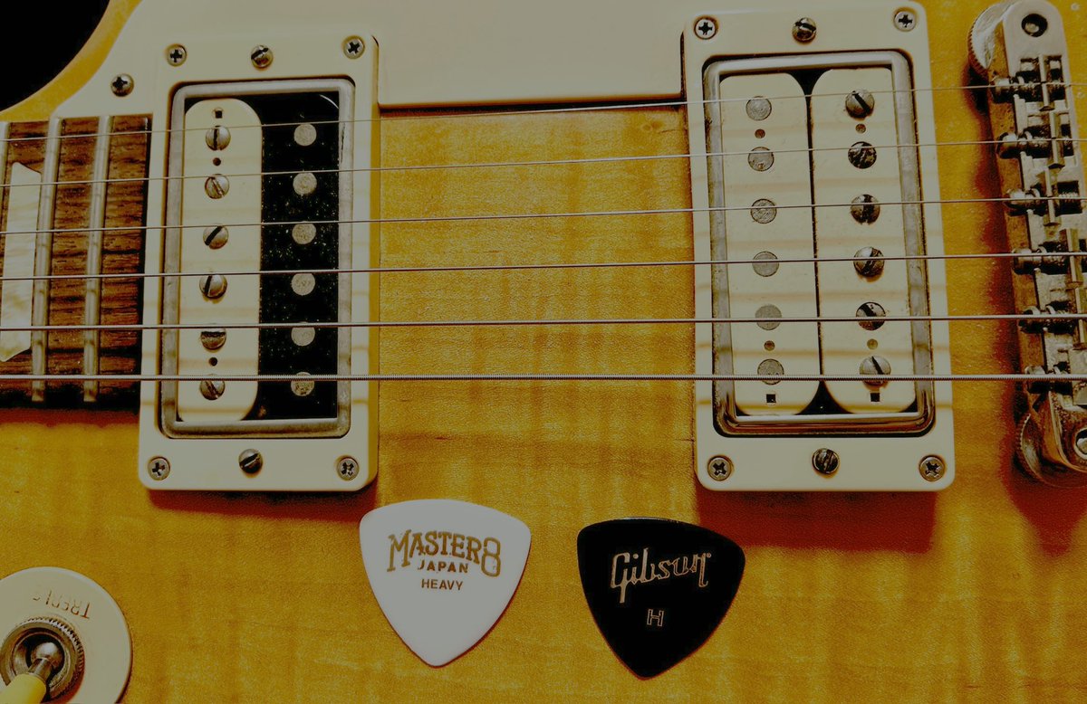 sazuku335's tweet image. GibsonにはGibson PICK良いな♪
#guitar #gibson #Gibson130 #lespaul #seymourduncan #master8