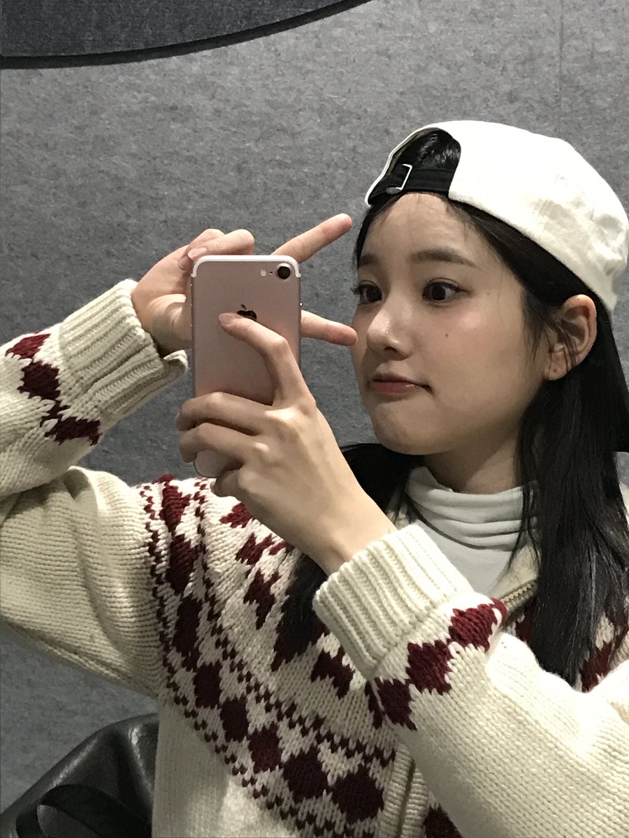 Weeekly (위클리) tweet media