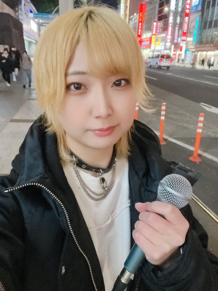 お知らせ📢
1/19 17:00〜20:00ごろまで
千葉駅にて路上ライブさせていただきます！
千葉駅ならば事前告知してもやれるはず💪🏻
ぜひお時間ある方お越しください✨