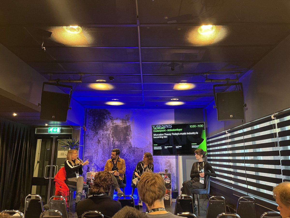Creators_ECSA's tweet image. We’re at @esns! ECSA President @helienne Lindvall just kicked off the Thursday with Hannah Kahlert @midiaresearch, Quentin Lambert @Deezer and Lynn Tissink @believe discussing the recent twofold development in music consumption that differentiates between “lean-back” and…
