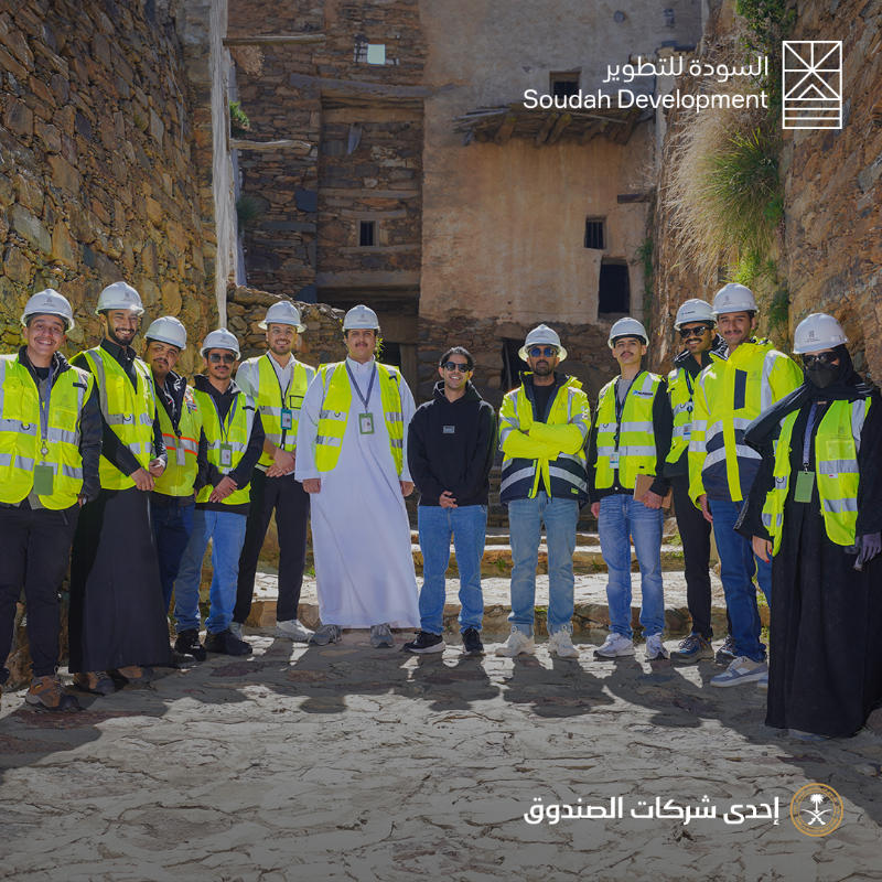 SoudahDevCo's tweet photo. أعلنت #السودة_للتطوير عن بدء برنامج "التدريب على رأس العمل" الذي يهدف إلى تزويد أبناء وبنات السودة ورجال ألمع بالمهارات اللازمة لتعزيز فرصهم في سوق العمل. يأتي هذا البرنامج في إطار التزام الشركة بتمكين المجتمع والإسهام في تعزيز التنمية الاقتصادية والاجتماعية.
