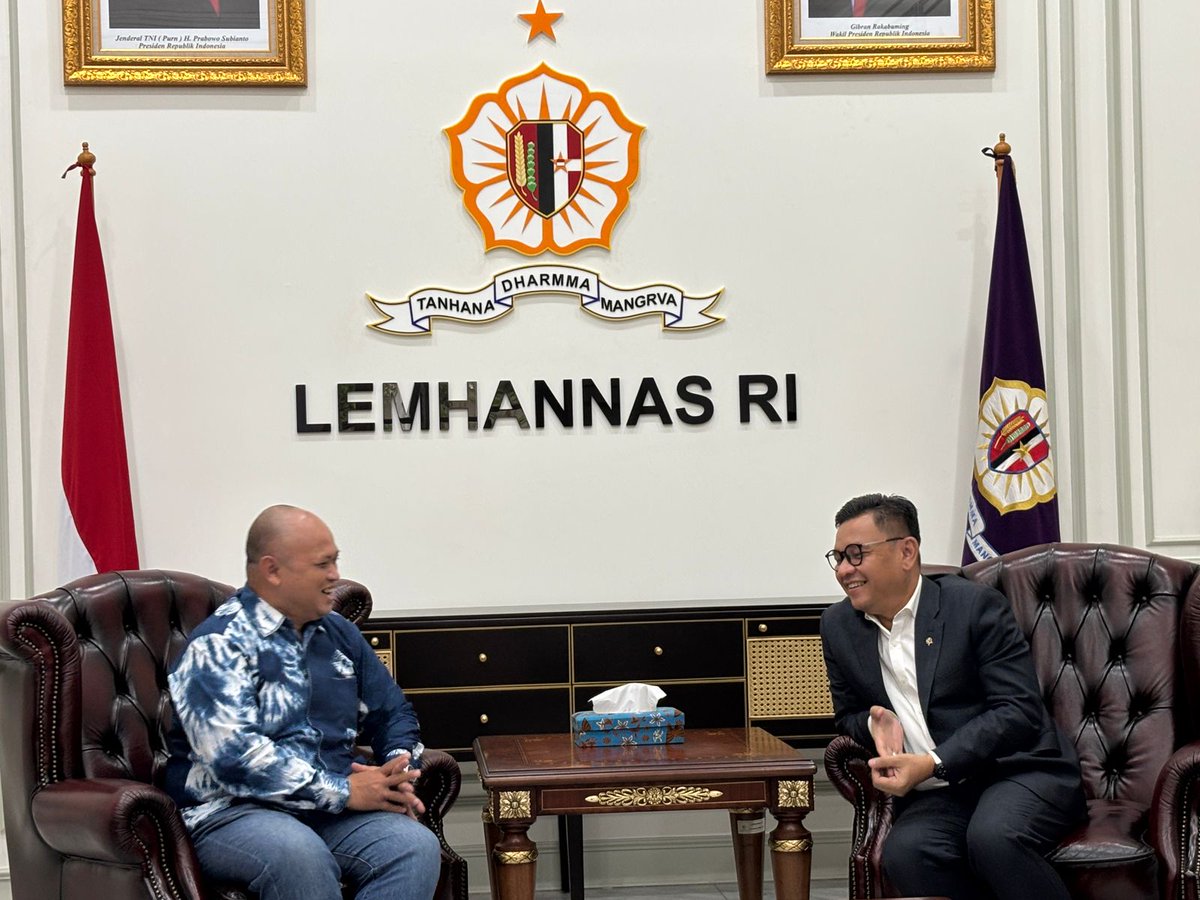 Bersilaturahmi dengan Gubernur Lemhannas Ace Hasan Syadzily. Diskusi pengutaan pers dalam menanamkan nilai nilai nasionalisme bangsa. Beliau berpesan Pers harus idealis, independen, kritis dan nasionalis.