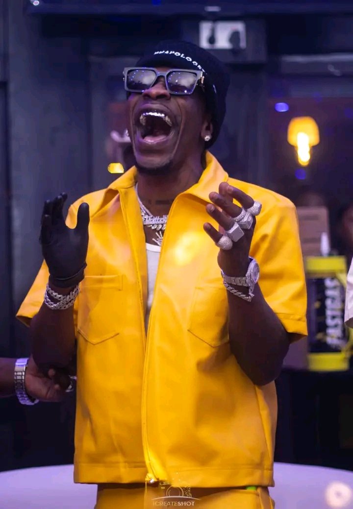 Shatta Wale has over 15 entries he never repost any 😂😂😂 <a href="/shattawalegh/">SHATTA WALE</a>