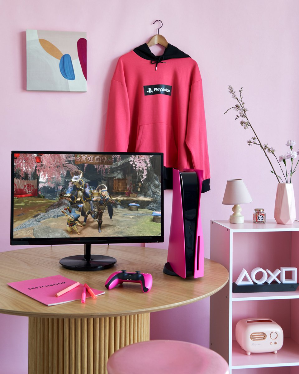PlayStation_jp's tweet photo. 今日は #いい部屋の日 🏡
どのお部屋に住みたいですか？

#ゲーム部屋 https://t.co/R9Cnzr8TZ7