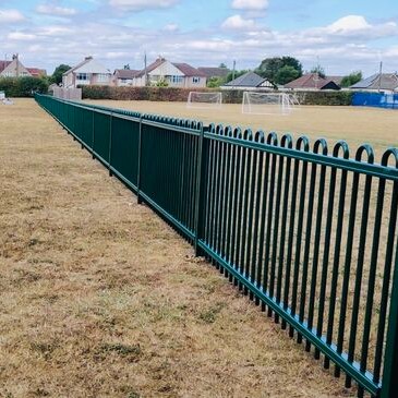 lemonfencing's tweet image. Security fencing and gates for a wide range of applications and businesses. Contact us on 01702615333/965620 or visit our website for more information or to get a quote. #Securityfencing #Security #Gates #Commercial #Southend #Essex