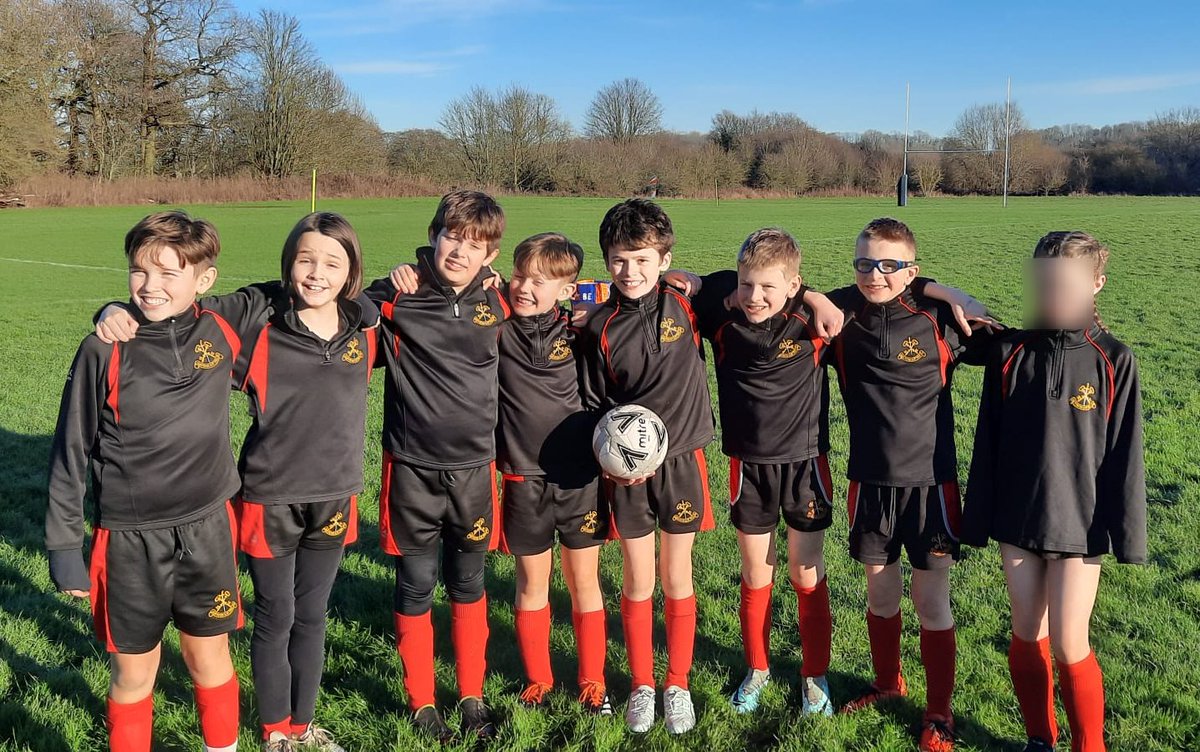 Our U11 Football and Hockey teams took part in their 1st games of the season at BHS Festival.  Both teams thoroughly enjoyed the afternoon and came away with some really pleasing results.  A great start to what we hope will be a fun-filled season ahead.
#SPSPsport #teamwork