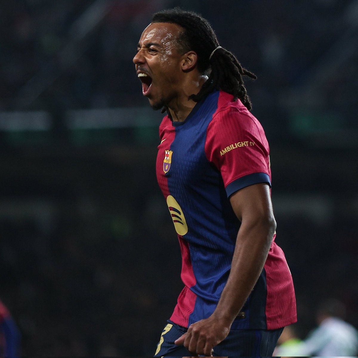 toppp3LKN tweet media