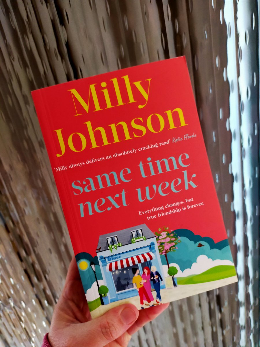 bookbloghannah's tweet image. Book post: Same time, next week by @millyjohnson 
Thank you so much @BookMinxSJV @simonschusterUK for sending me a copy.
I squealed with delight when I opened this package up.
#sametimenextweek