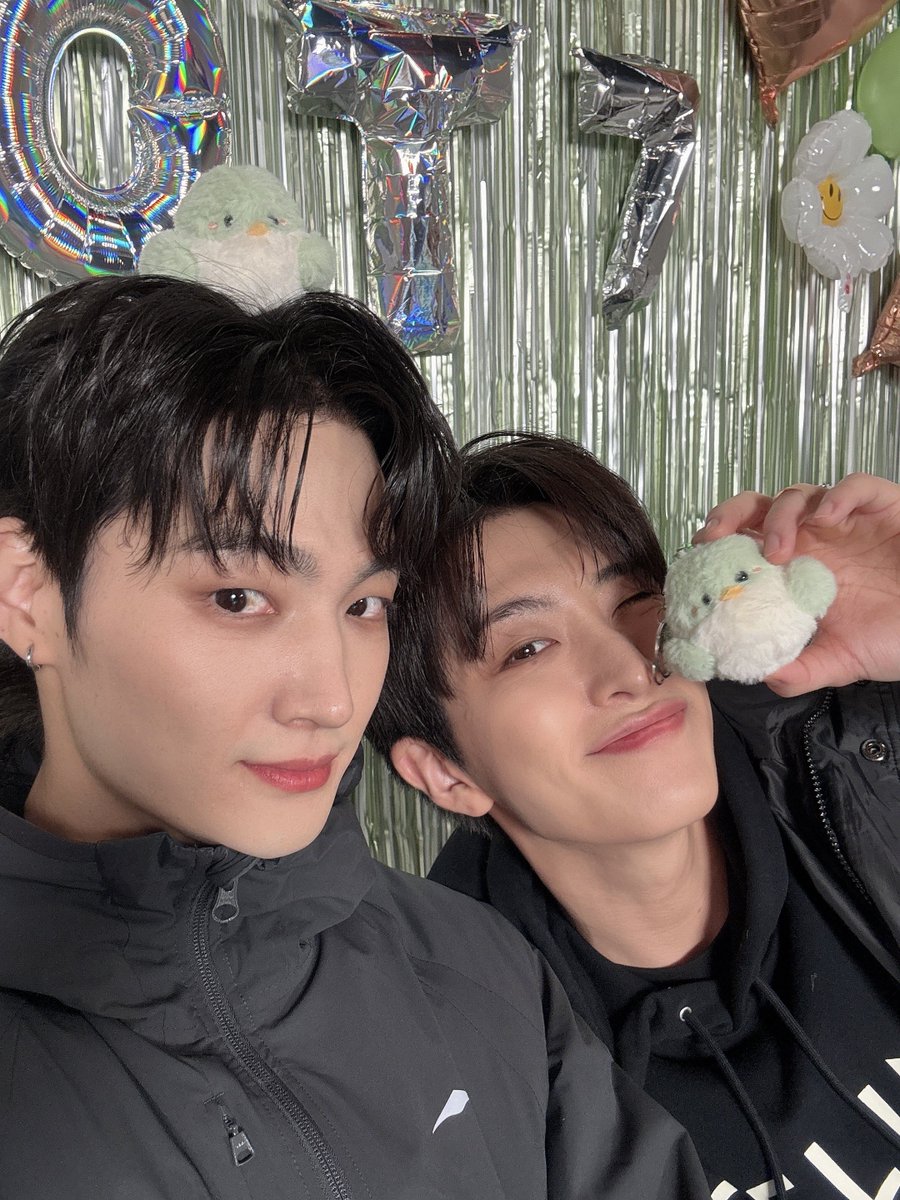 1theK(원더케이) tweet media