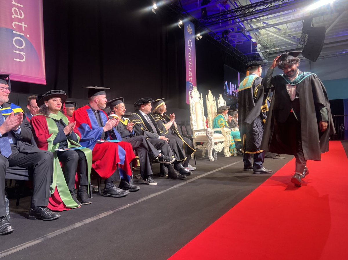 SBL_UEL's tweet photo. It’s time to celebrate our MBA graduates!
It’s been a wholesome journey having you along the way with us🥳.
#UELGrad #RDSBLMBA https://t.co/fa1BBJsLU5