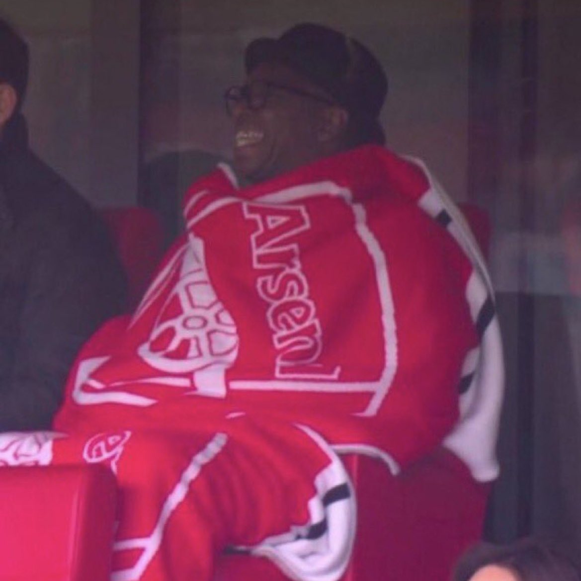 📸 Ian Wright watching on as Arsenal beat Tottenham Hotspur 2-1, last night. 😅❄️