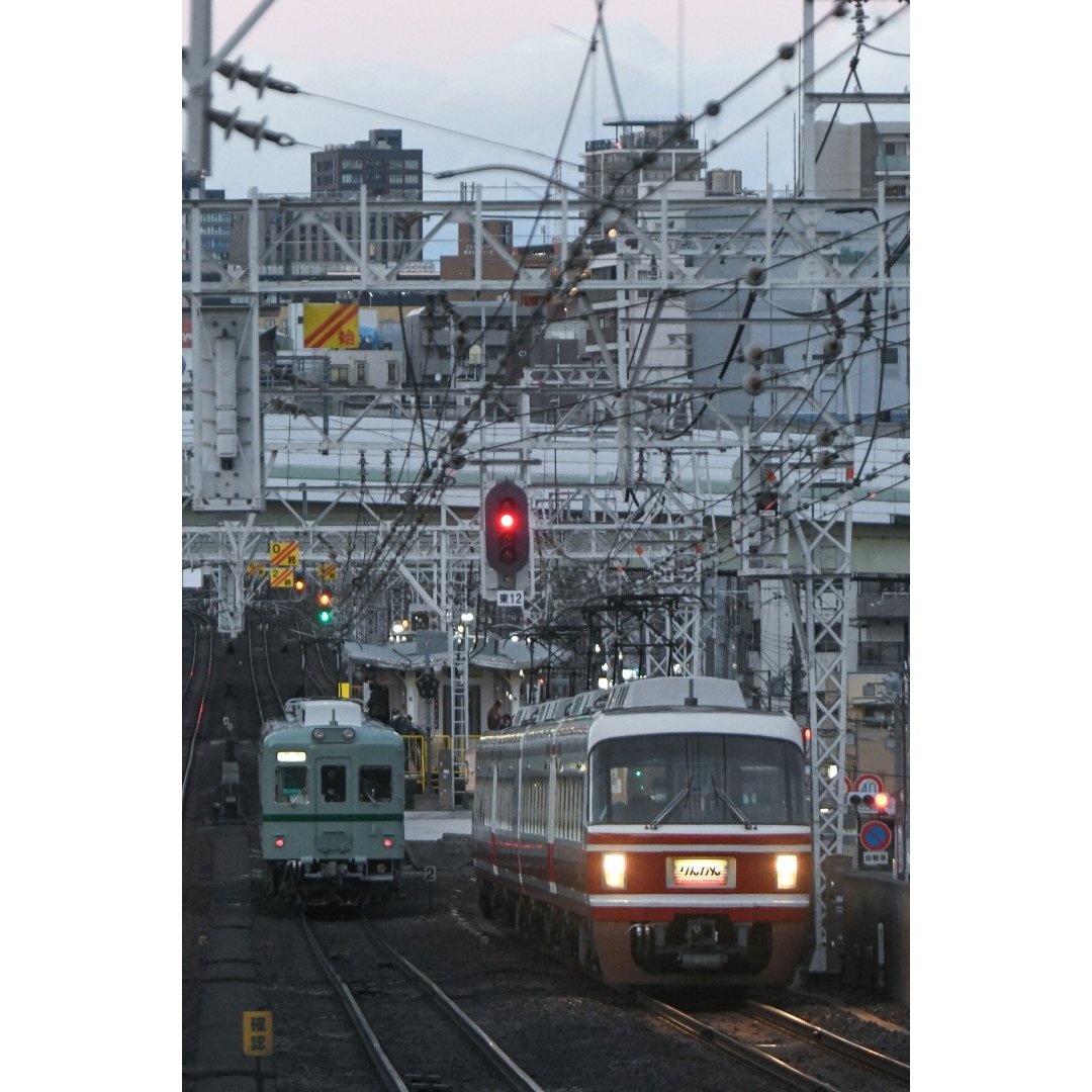 __BI__S's tweet photo. 1.15  2231F 旧塗装
最後のお色直しを終えて帰ってきました。
往年の高野線感。 https://t.co/FUJtCYs5kd
