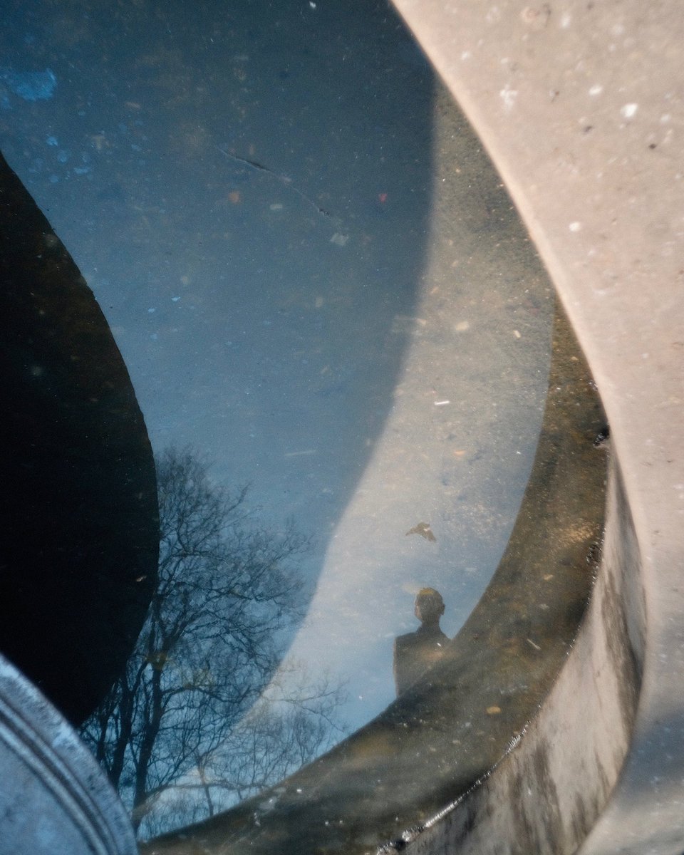 Homvyoon's tweet photo. It’s been a while, but I’m back with a new mint on
@objktcom ! 
Ready to rebuild momentum and keep creating! 
#NFTSHILL  

Reverie
A reflection that feels like a memory..

10 ED 
2.20 $XTZ 
🔻https://t.co/BWXf51f0ji https://t.co/H69Llt0Jkm