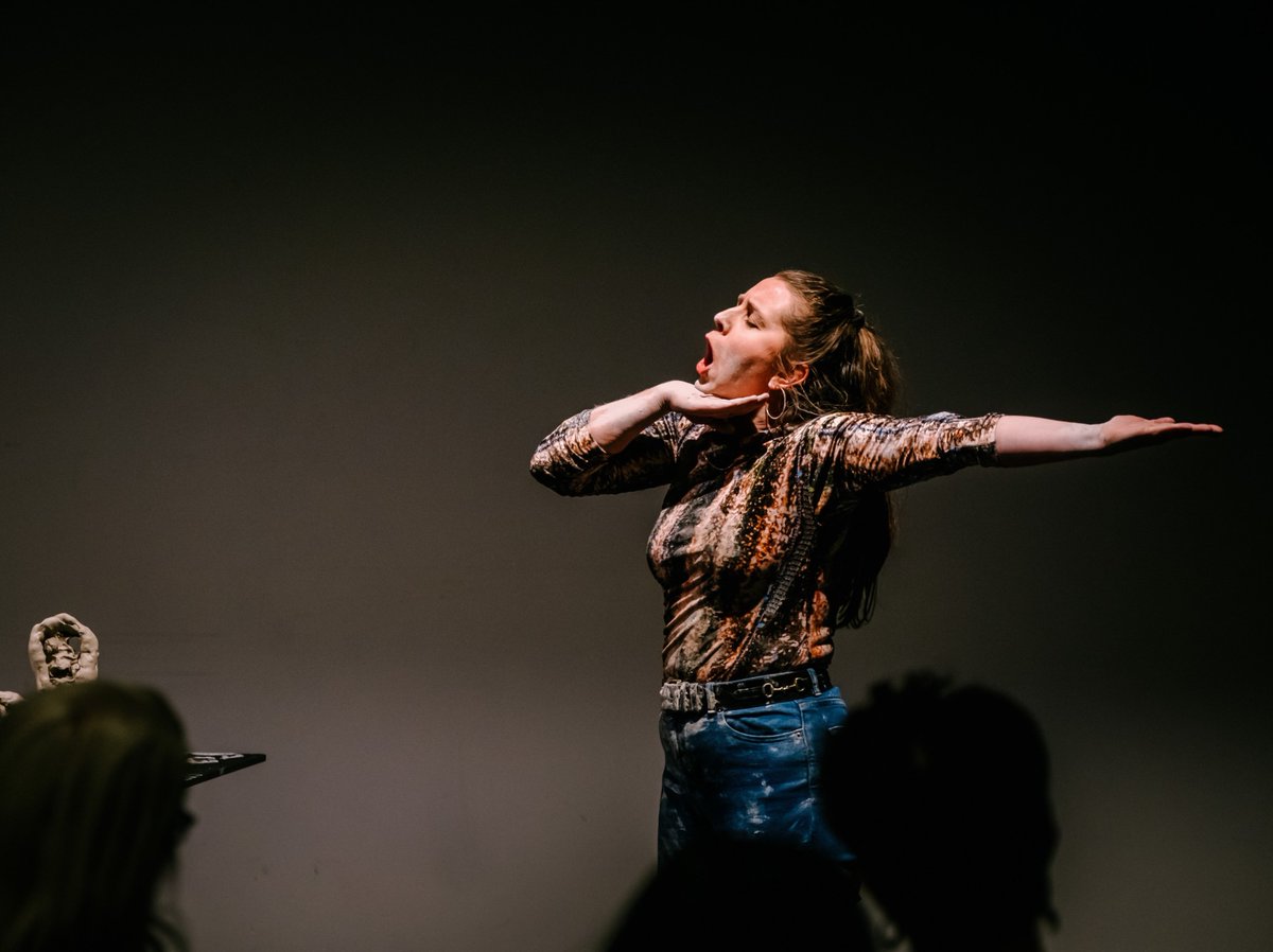 victoriamiro's tweet image. Tonight: Motion in Stillness exhibiting artist Florence Peake presents 'Falling, Landing all at once', a performance demonstration at Victoria Miro, in discussion with Tom Hastings. Tickets are fully booked. Returned tickets will be released automatically: victoriamiro.artsvp.com/e0a524/link/fl…