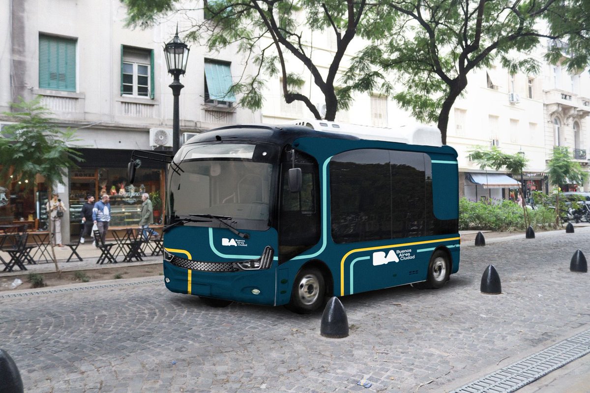 PregoneroL's tweet photo. El PRO dilapidó 32 millones de dolares en unos colectivos electricos chinos (para combatir el cambio climatico) cuya maxima velocidad es 12 kilometros por hora con un recorrido ya cubierto por el subte y otras lineas de colectivo.
La frutilla del postre: será conducido solo por mujeres