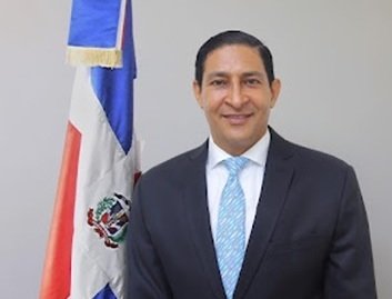 lavegainforma's tweet photo. Iván Gatón, el Canciller del pueblo ¿Sí o no? https://t.co/pljbSbqiCC