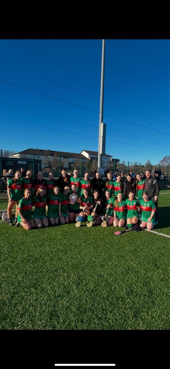 Comhghairdeas ollmhór lenár bhfoireann chamógaíochta faoi 19 a bhuaigh an chraobh chamógaíochta inné i gcoinne Choláiste Luttrellstown. 3.13- 2.8 Maith sibh a chailíní, tá éacht déanta agaibh agus táimid thar a bheith bródúil asaibh!
