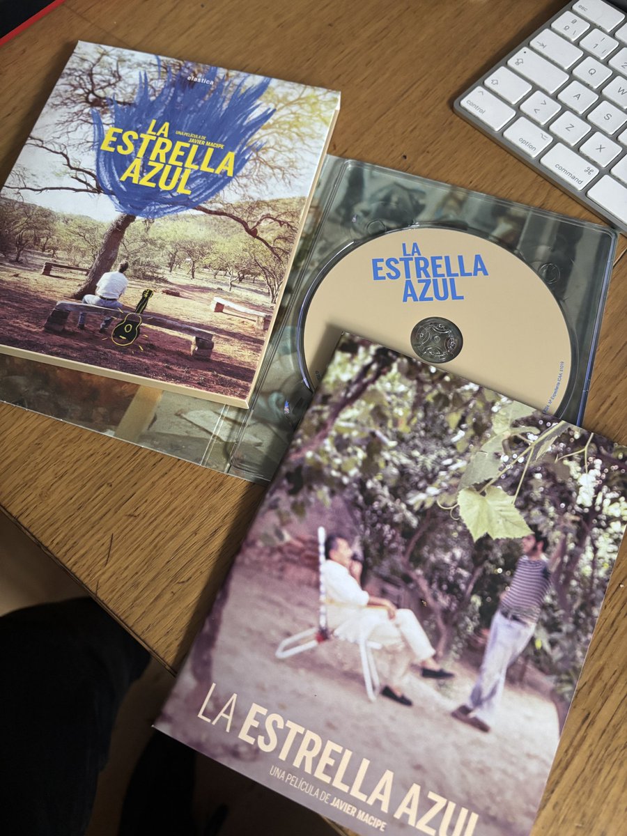 NanoUsieto's tweet photo. Ya ha llegado!!! Gracias @ElasticaFilms https://t.co/9huWpujdfN
