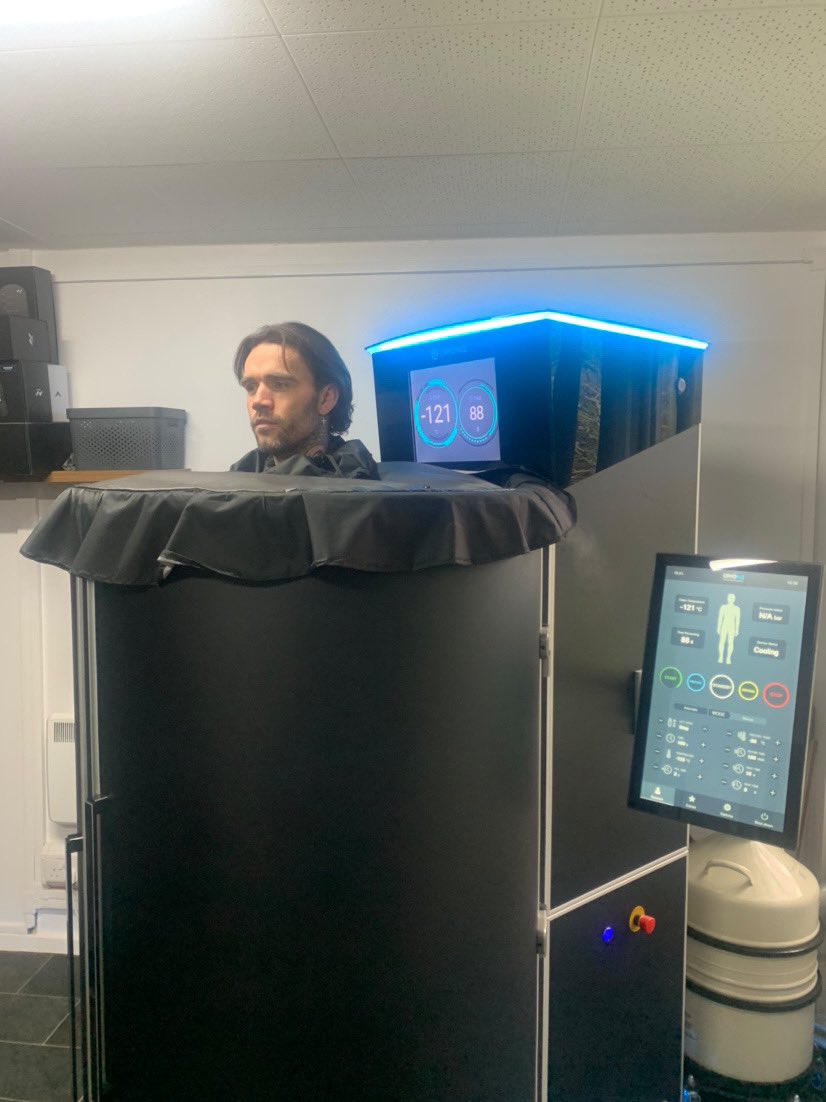 Sore legs, nothing -121 cryotherapy can’t solve 😫❄️