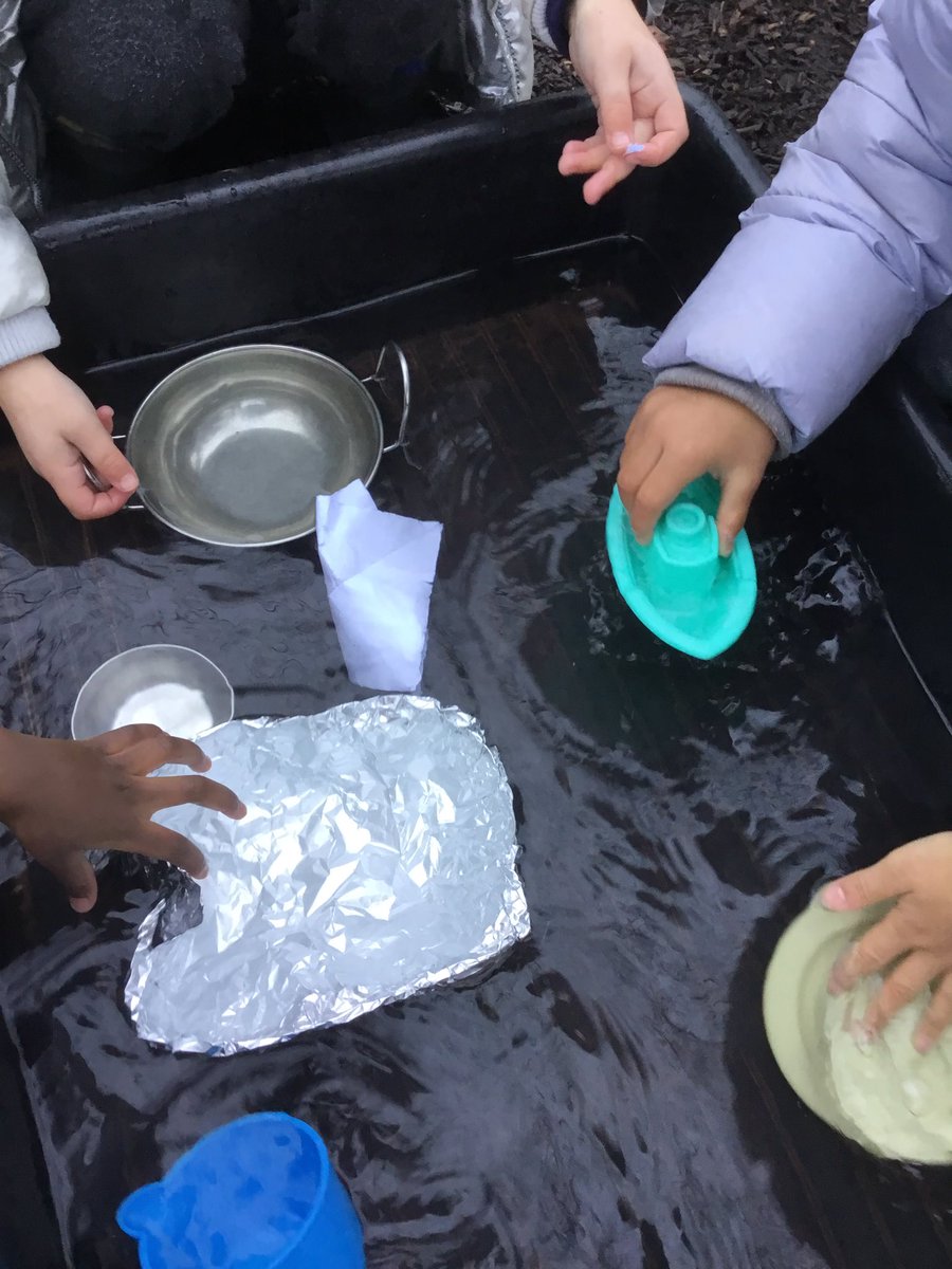 In our focus story - Lost and Found - they travel in a boat 🛶Blossom Class have been testing out different items we could use as boats to see what would work best!