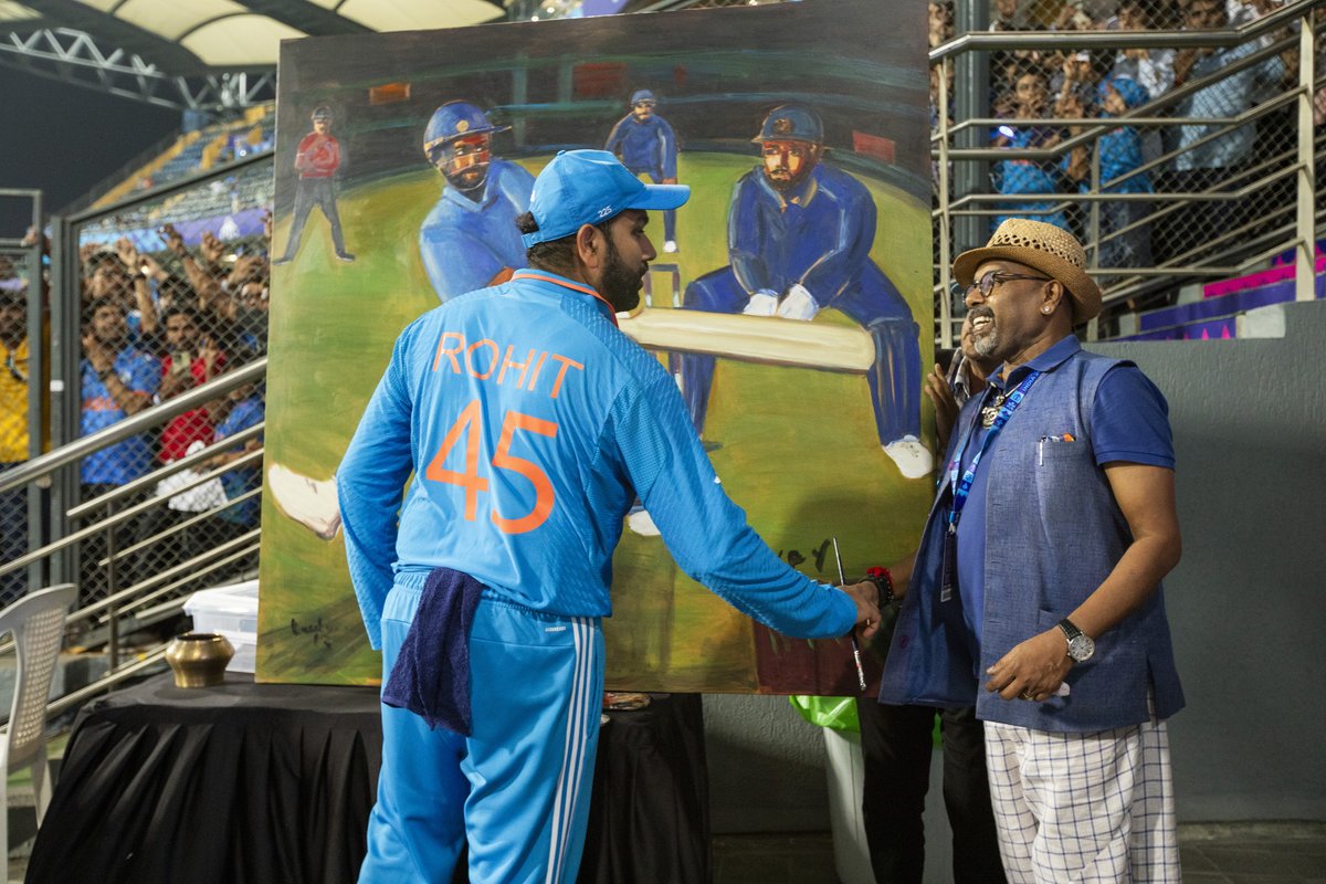 ICC's tweet image. "Cricket’s Greatest Canvas" was brought to life by Paresh Maity, celebrating iconic moments of #CWC23 ✨ 

Catch it at Taj Dubai between 16 January and 1 March 2025 🗓️