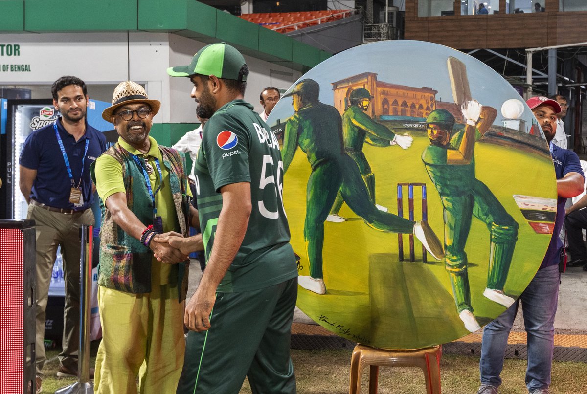 ICC's tweet image. "Cricket’s Greatest Canvas" was brought to life by Paresh Maity, celebrating iconic moments of #CWC23 ✨ 

Catch it at Taj Dubai between 16 January and 1 March 2025 🗓️