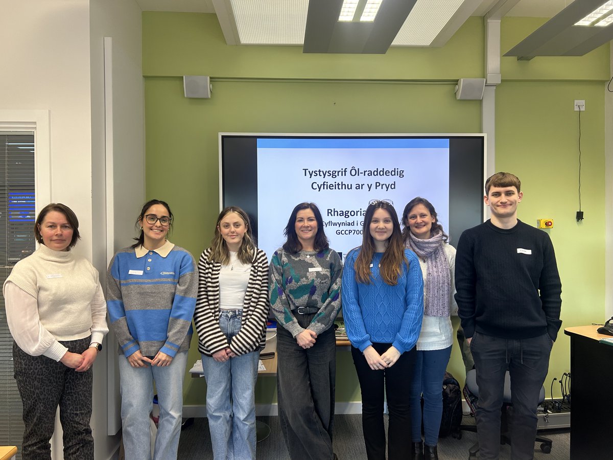 Rhagoriaith tweet media