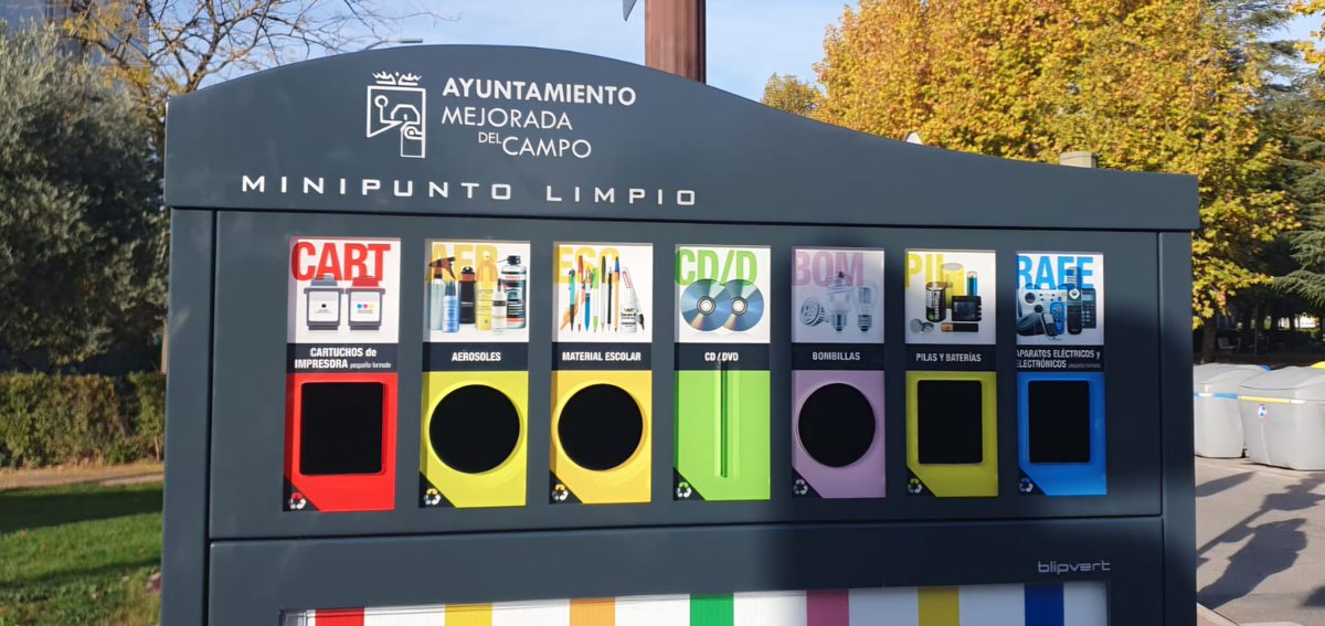 AytoMejorada's tweet photo. En #MejoradadelCampo disponemos de 5 #minipuntos limpios de proximidad, para facilitar a vecinos y vecinas el #reciclaje de los pequeños residuos domésticos.

Ubicación y más información: https://t.co/FP0AVSMlKV https://t.co/6gw9UsPbry