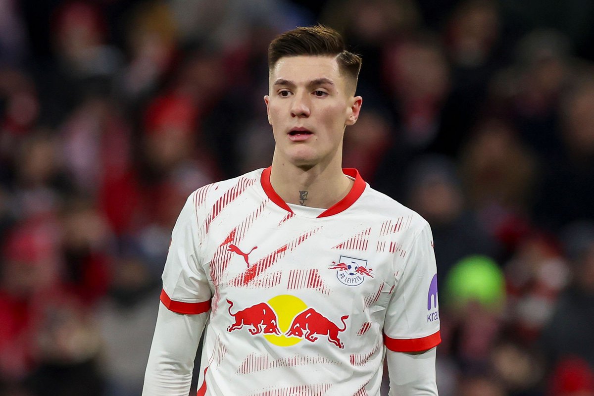 🚨 EXCLUSIVE: Arsenal are in talks with RB Leipzig for Benjamin Sesko. 

Told Arsenal want a loan with buy option, Leipzig want money upfront or an obligation. 

Understand Arteta has spoken with Sesko on more than one occasion.