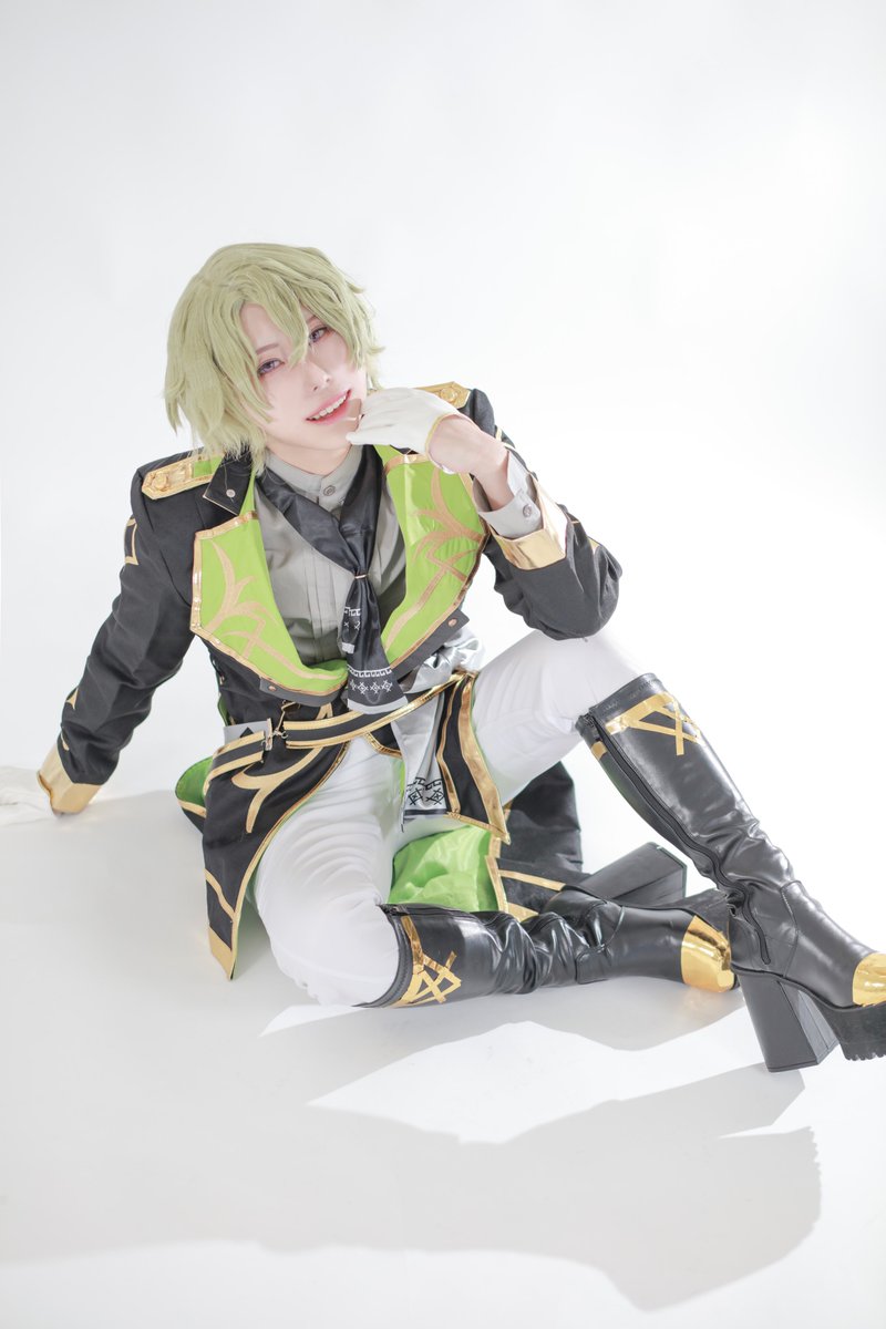 totasuta2's tweet photo. ⚠️Cosplay

enst / 巴 日和

「 たくさんの愛を届けるために、ぼくはもっと輝いて君を魅了してあげるね 」

·.⟡┈┈┈┈┈︎ ✧┈┈┈┈┈⟡.·
#kakopics https://t.co/Nblk9jrwx0