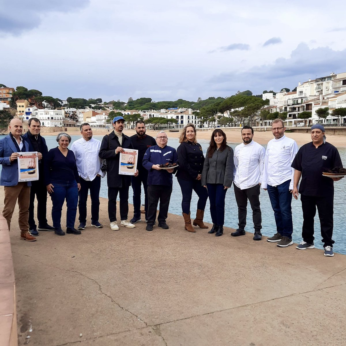 ajpalafrugell's tweet photo. Presentació de la Garoinada 2025.
🗓️ Des de demà i fins al 31 de març, podràs gaudir d’aquesta campanya gastronòmica d’hivern 👌
🛏️ També hi ha opció de cap de setmana!
📲https://t.co/1yQ6sT6oEr
#Palafrugell #Garoinada2024 #Garoinada #Gaoines #IPEP #VisitaPalafrugell https://t.co/PpDMnEE1fN